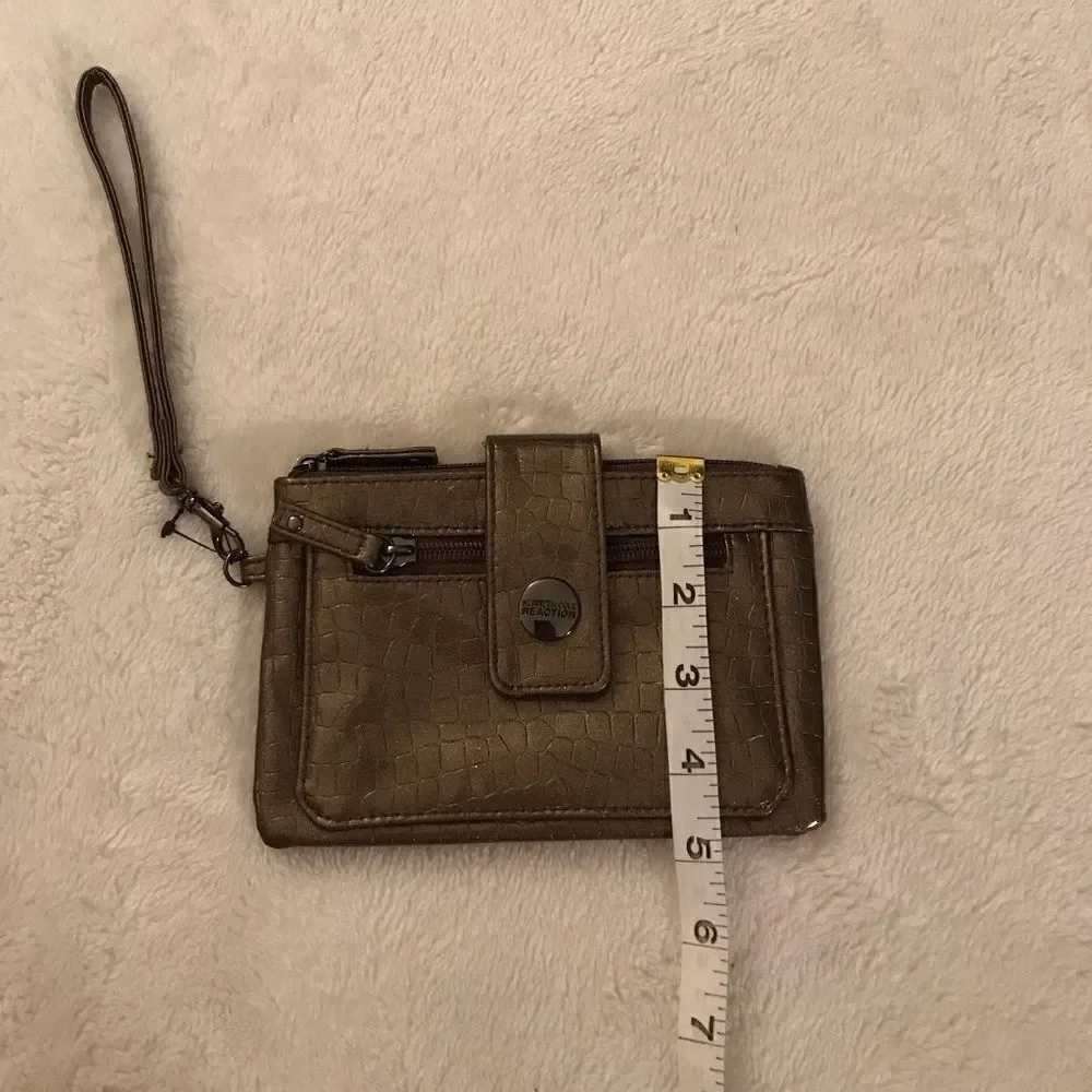 : : Kenneth Cole NEW Reaction Bronze Metallic Wristlet : : - Picture 5 of 10